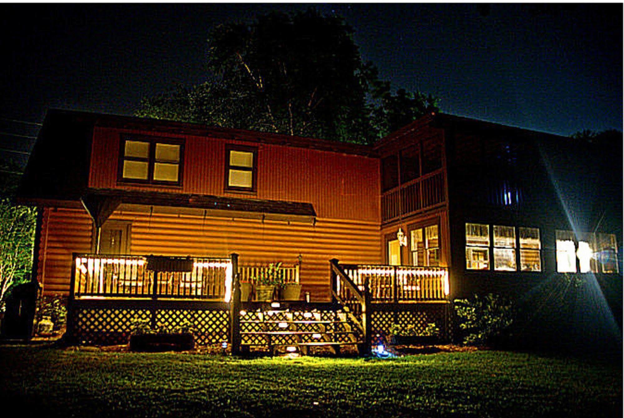 Plantation Oaks Inn Mount Pleasant Exterior photo